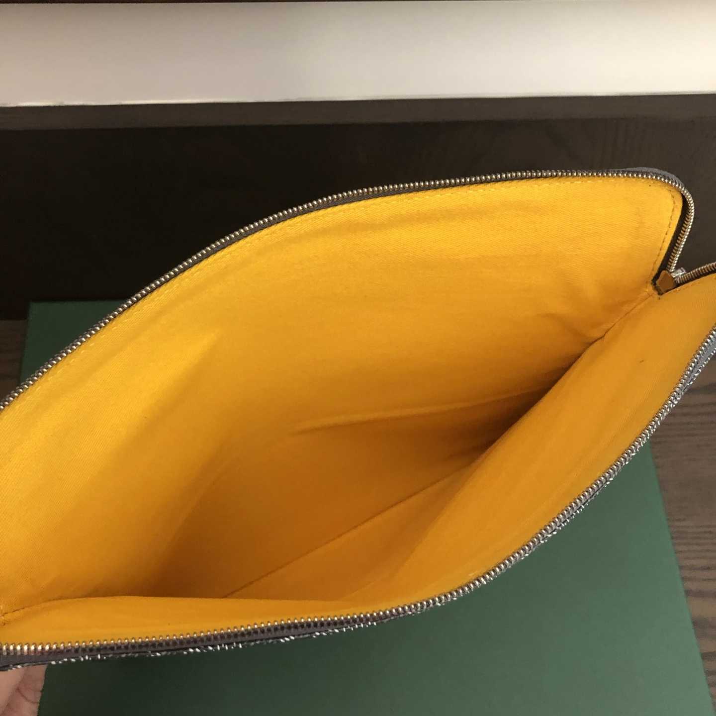 Goyard Sainte-Marie MM Clutch - FashionPlug