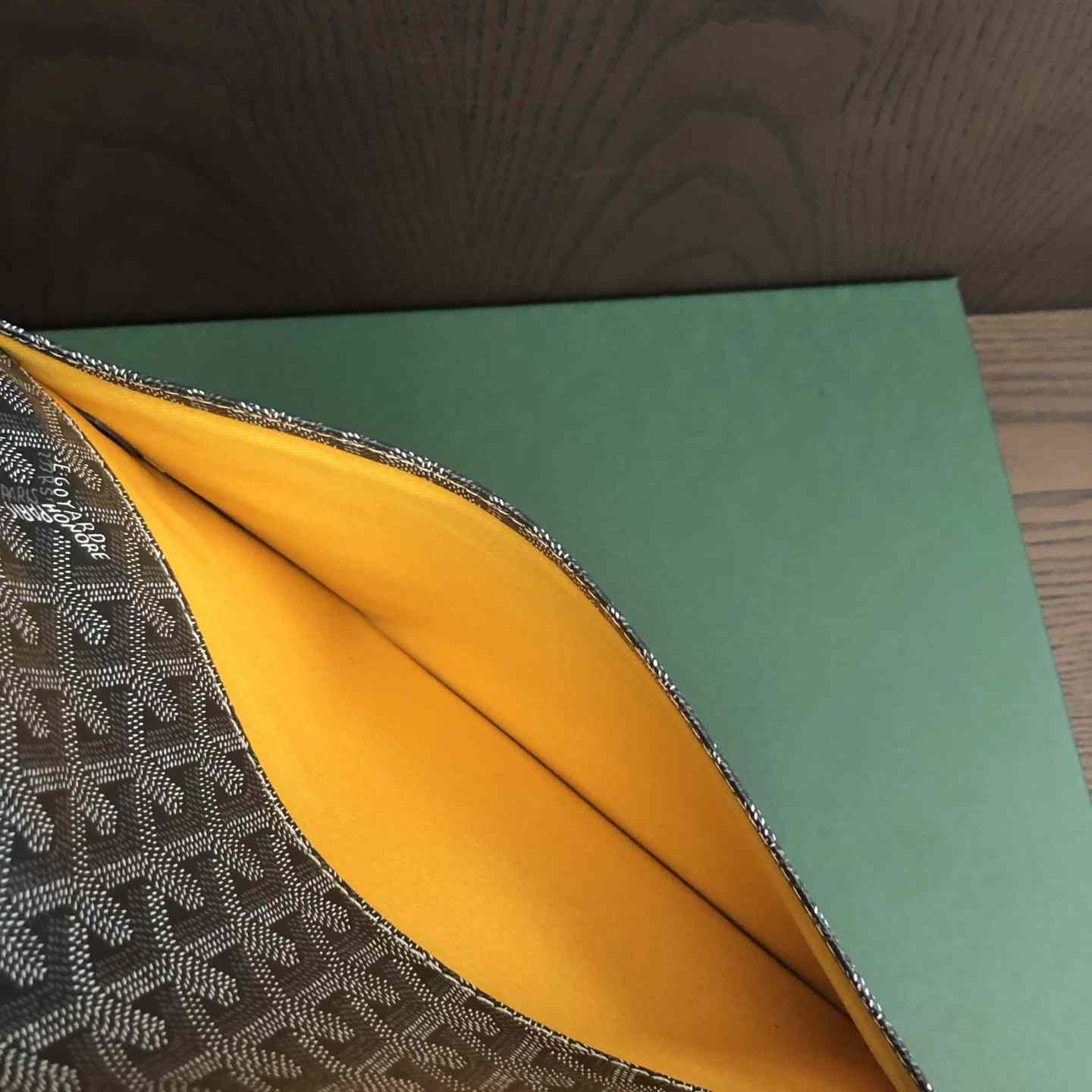 Goyard Sainte-Marie MM Clutch - FashionPlug
