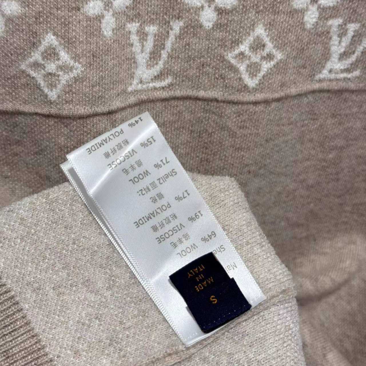 Louis Vuitton Ribbed Wool Half-Zip Pullover   1AJBWI - FashionPlug