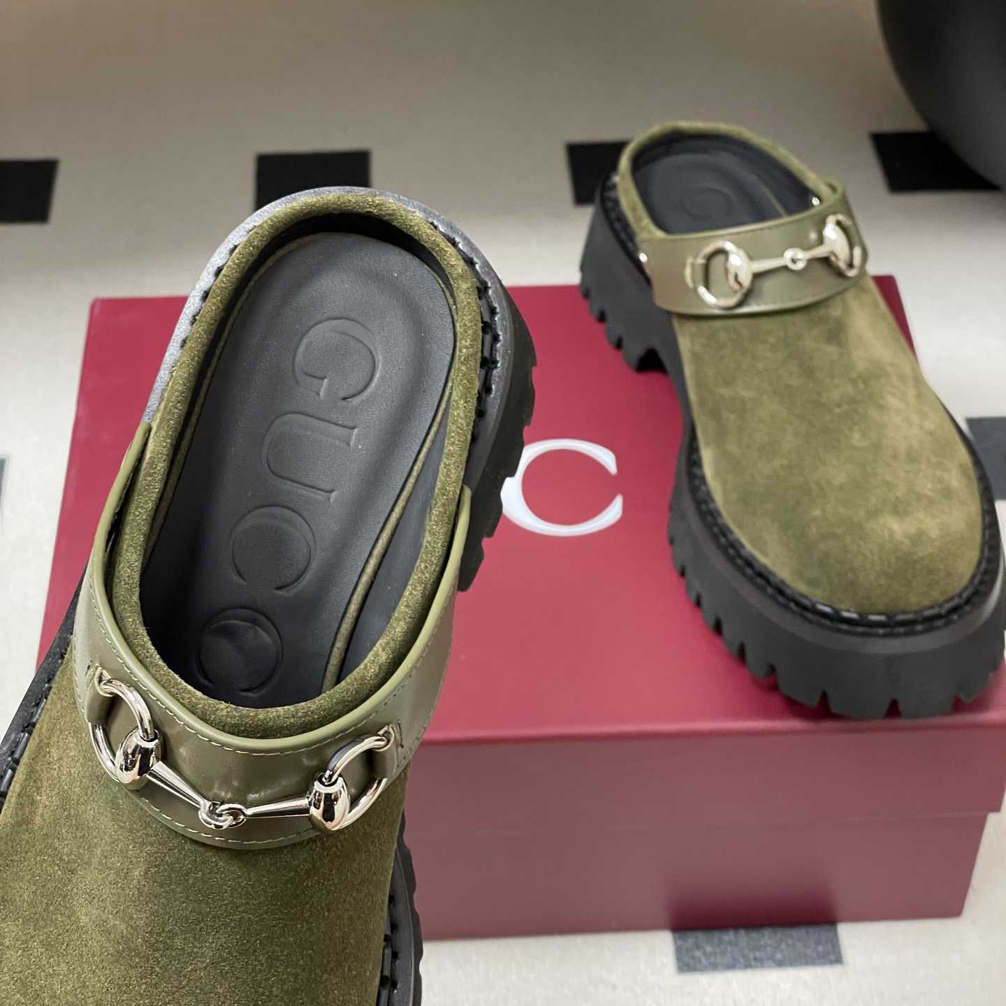 Gucci Women's Mule With Horsebit - FashionPlug
