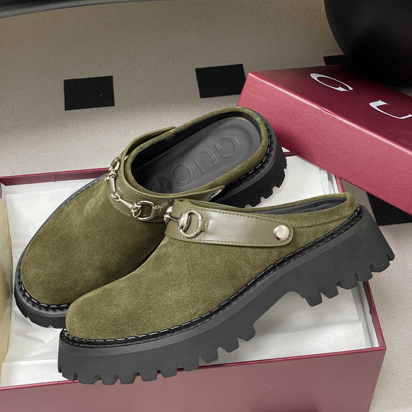 Gucci Women's Mule With Horsebit - FashionPlug