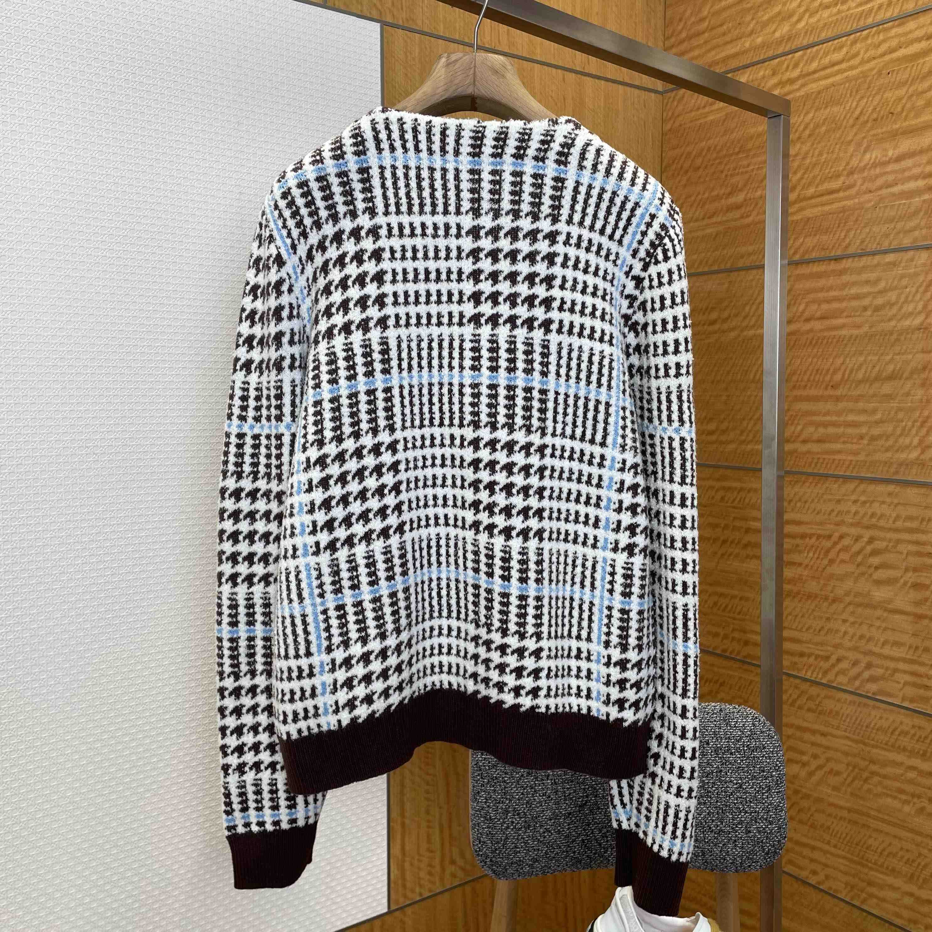 Louis Vuitton Textured Plaid Cardigan   1AJBSP - FashionPlug