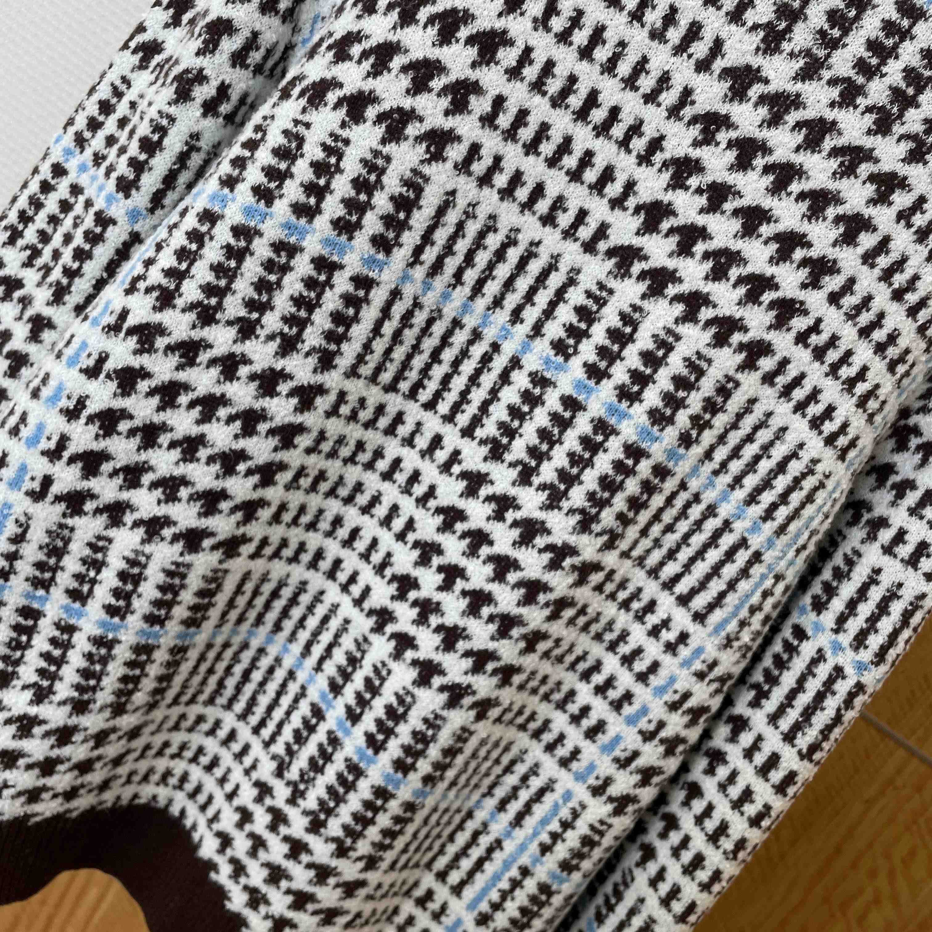 Louis Vuitton Textured Plaid Cardigan   1AJBSP - FashionPlug