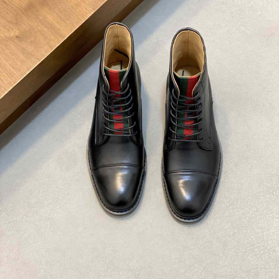 Gucci Men's Leather Lace-Up Boots - FashionPlug