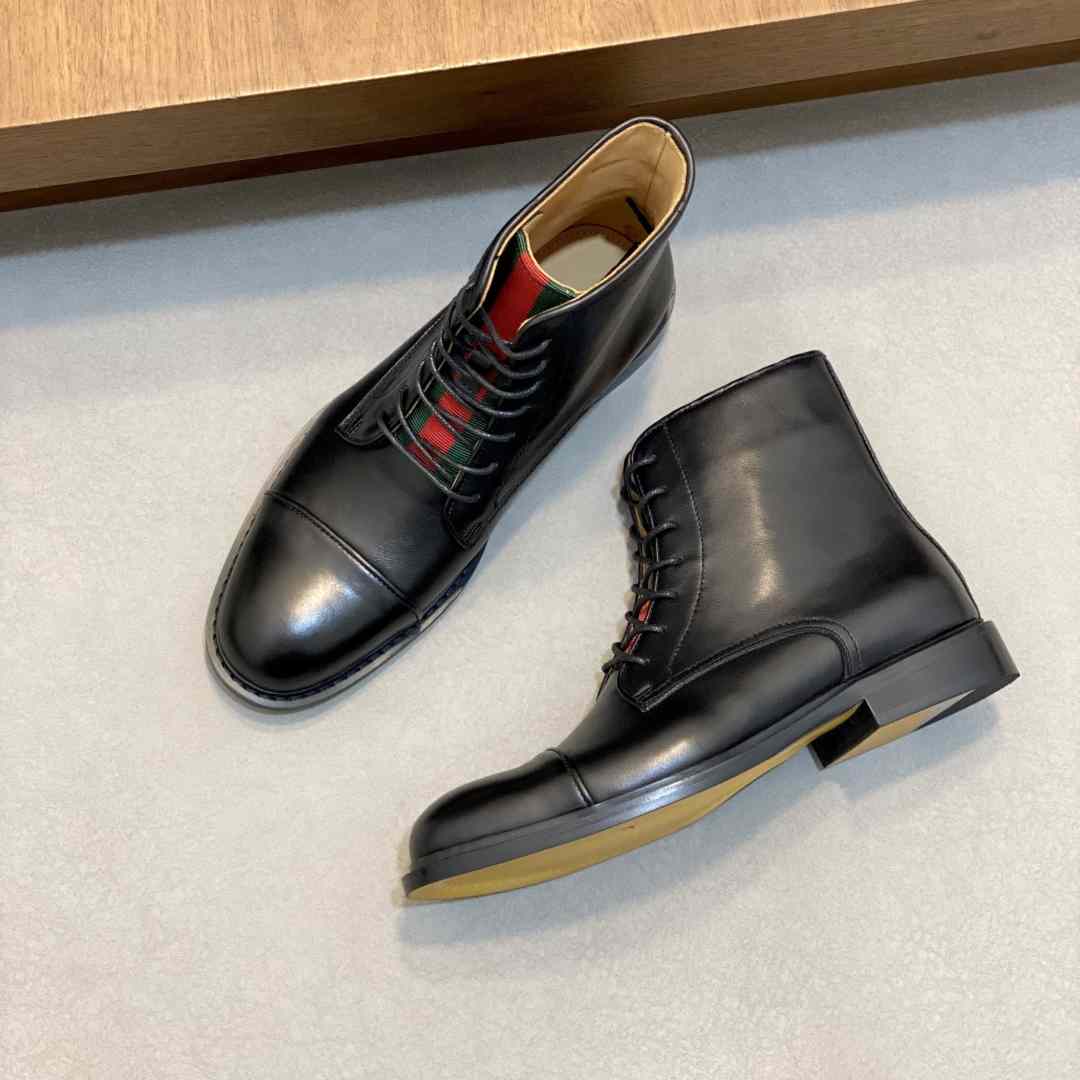 Gucci Men's Leather Lace-Up Boots - FashionPlug