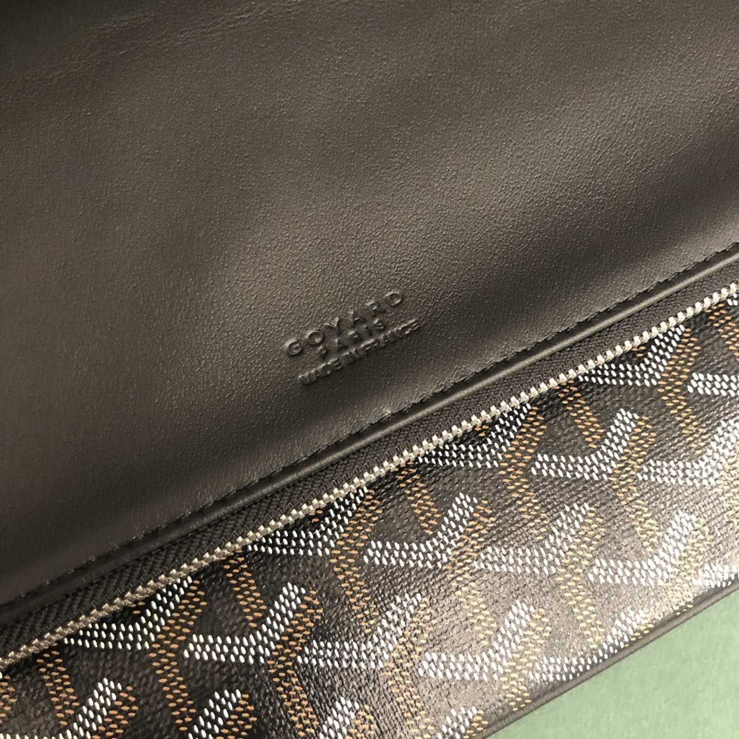 Goyard Sainte-Marie MM Clutch - FashionPlug