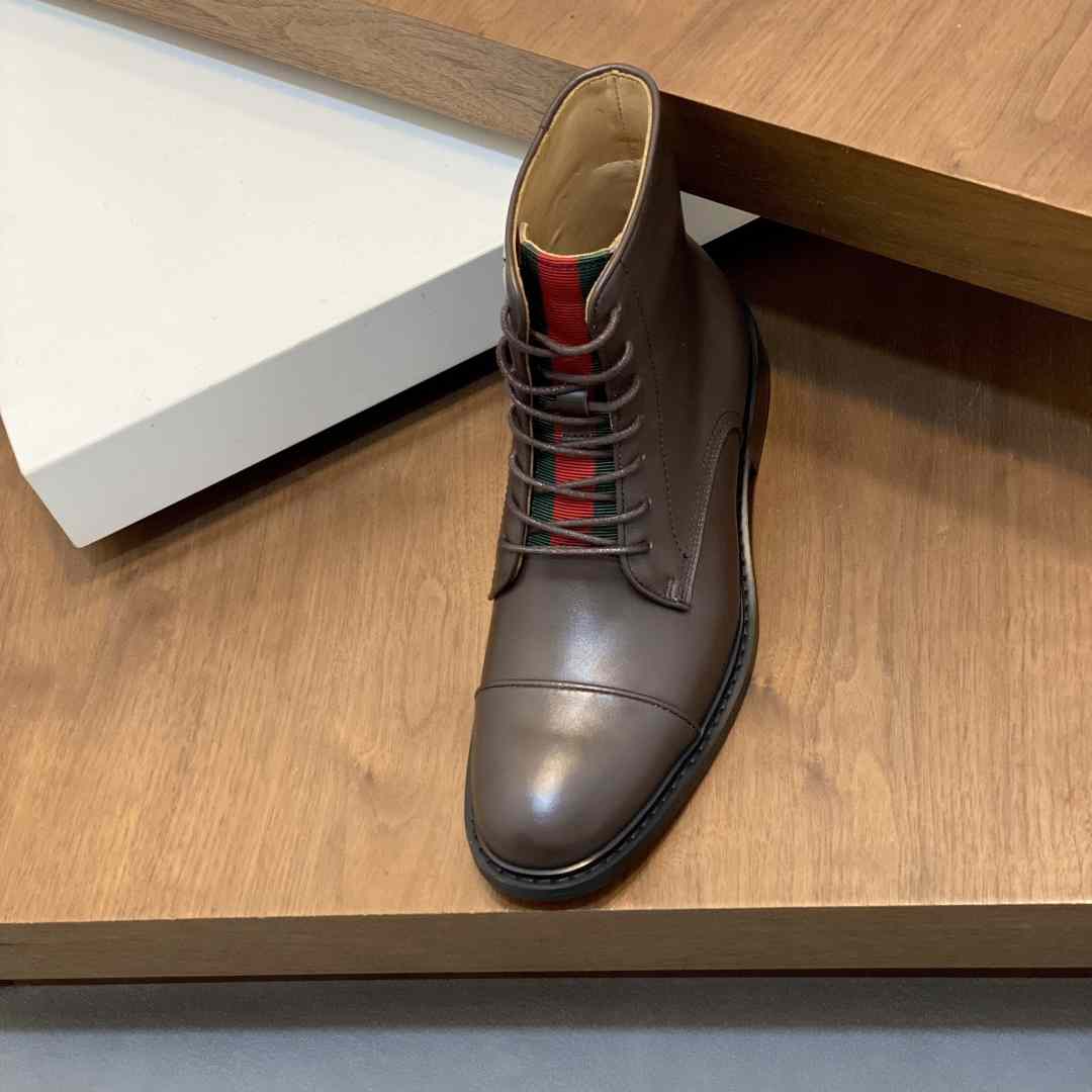 Gucci Men's Leather Lace-Up Boots - FashionPlug