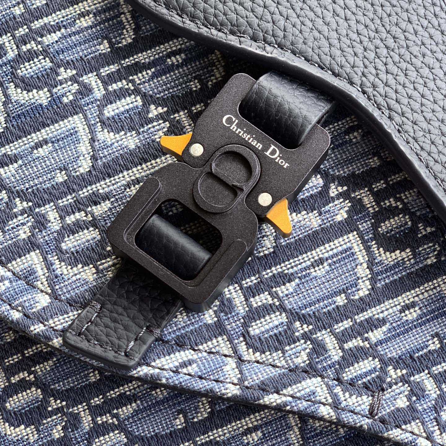 Dior Saddle Messenger Bag - FashionPlug