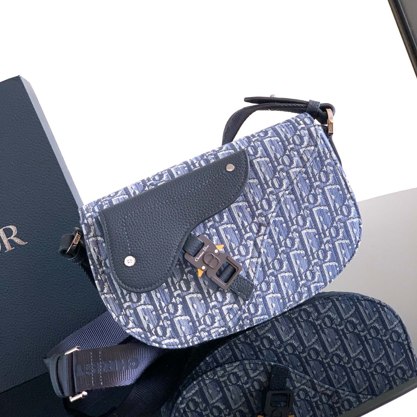 Dior Saddle Messenger Bag - FashionPlug