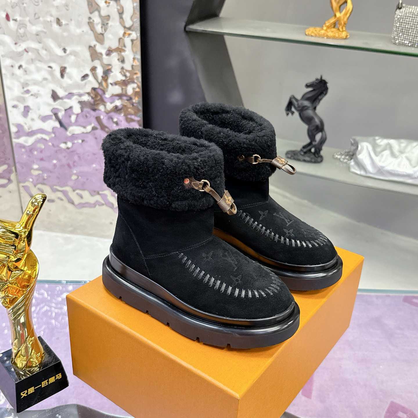 Louis Vuitton Cortina Ankle Boot   1AIUEG - FashionPlug