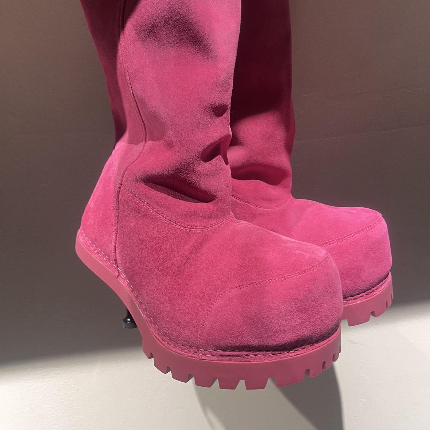 Balenciaga Alaska Fur High Boots - FashionPlug