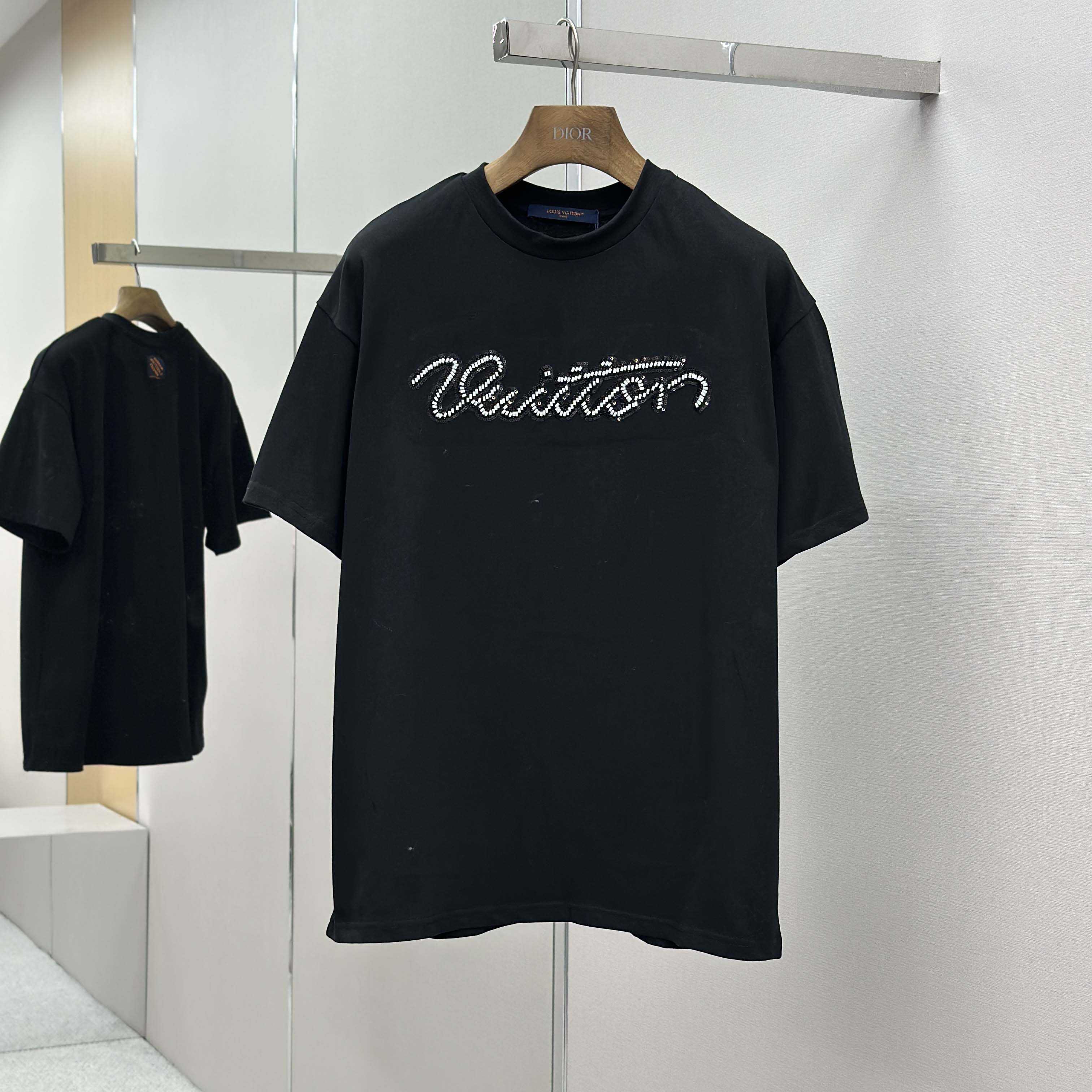 Louis Vuitton Embellished Signature Short-Sleeved T-Shirt   1AJCFH - FashionPlug