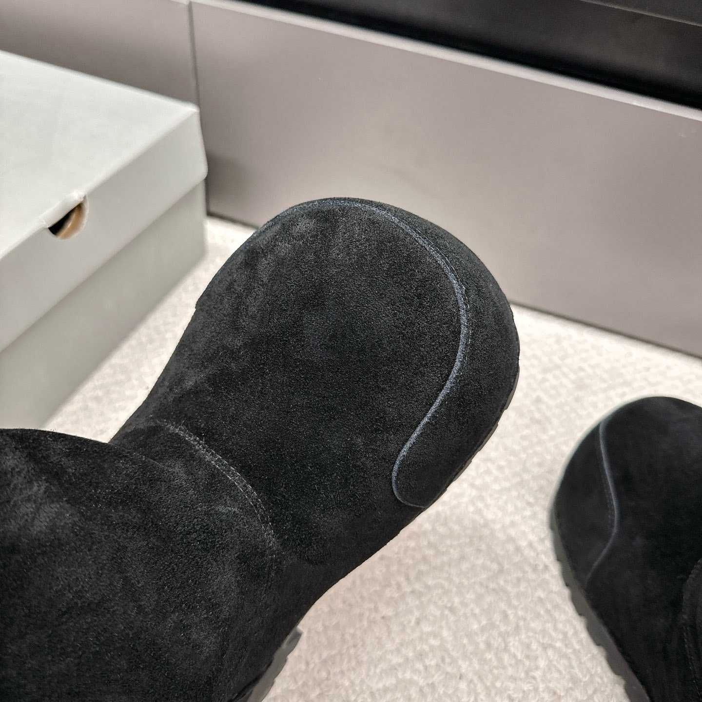 Balenciaga Alaska Fur High Boots - FashionPlug