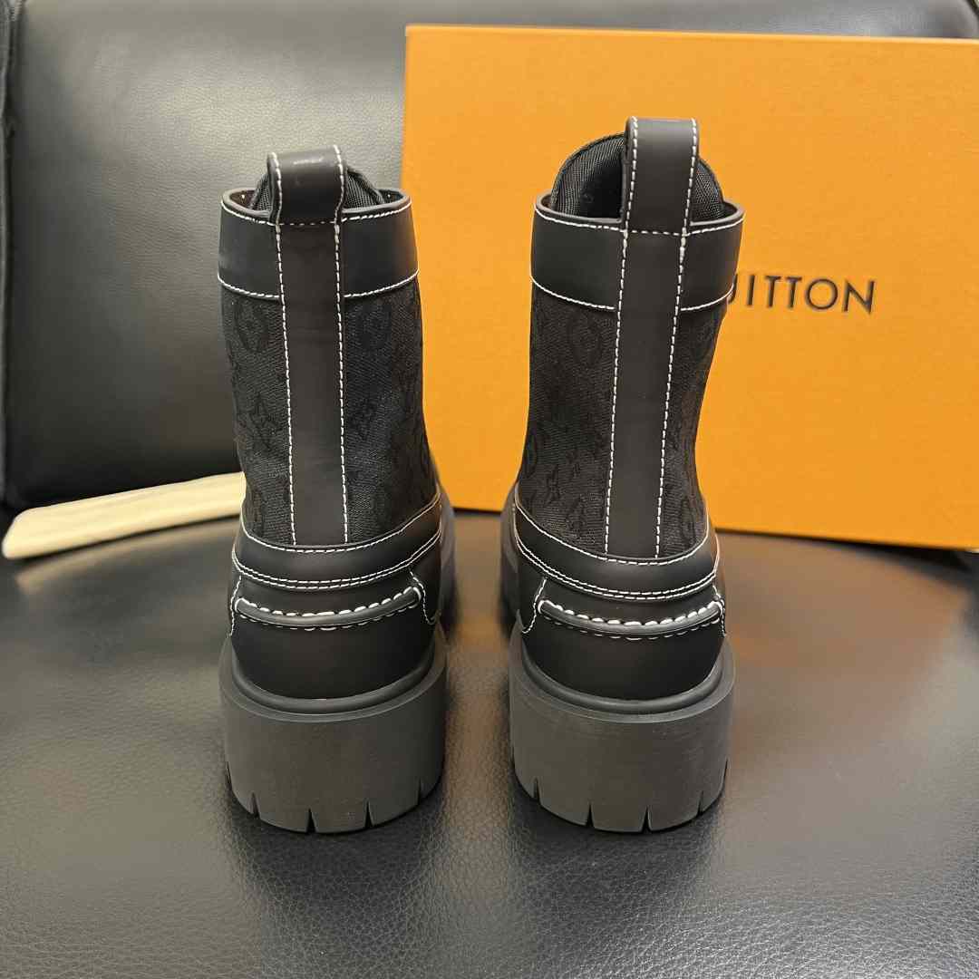 Louis Vuitton LV Remix Ankle Boot   1AIIQM - FashionPlug