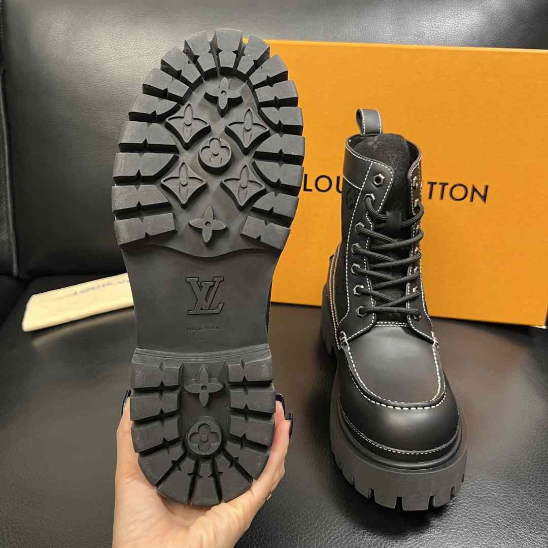 Louis Vuitton LV Remix Ankle Boot   1AIIQM - FashionPlug