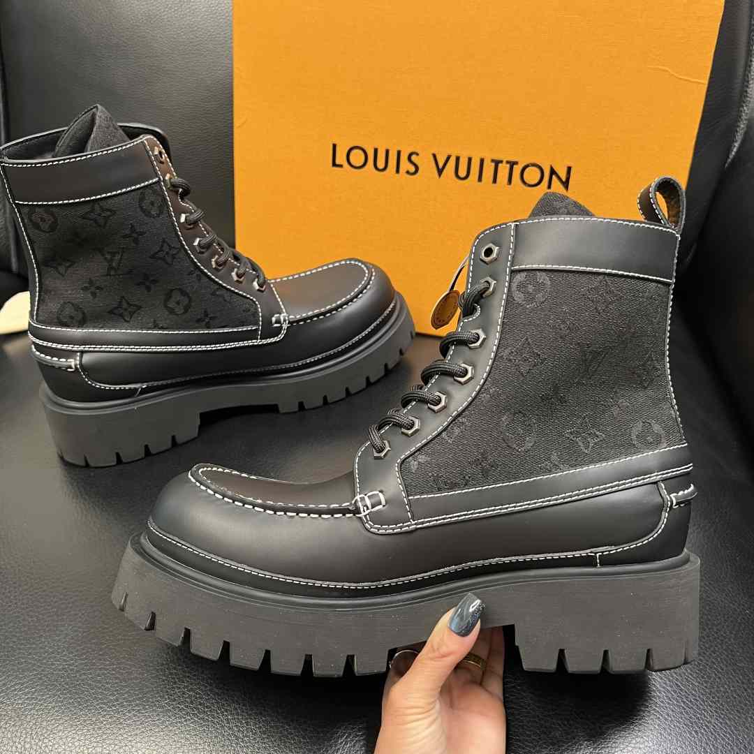 Louis Vuitton LV Remix Ankle Boot   1AIIQM - FashionPlug