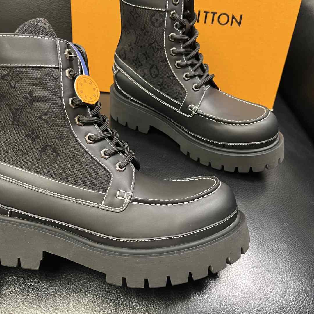 Louis Vuitton LV Remix Ankle Boot   1AIIQM - FashionPlug