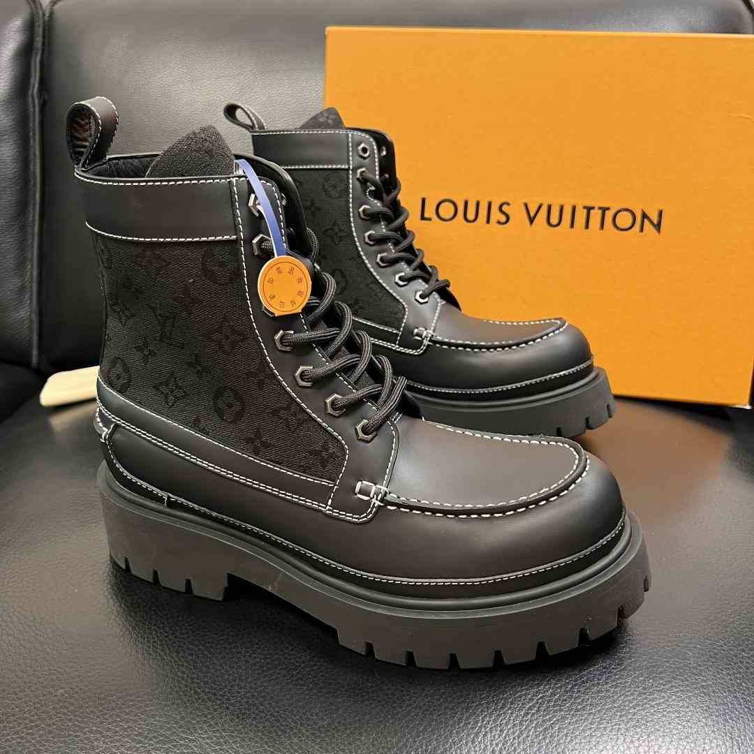 Louis Vuitton LV Remix Ankle Boot   1AIIQM - FashionPlug