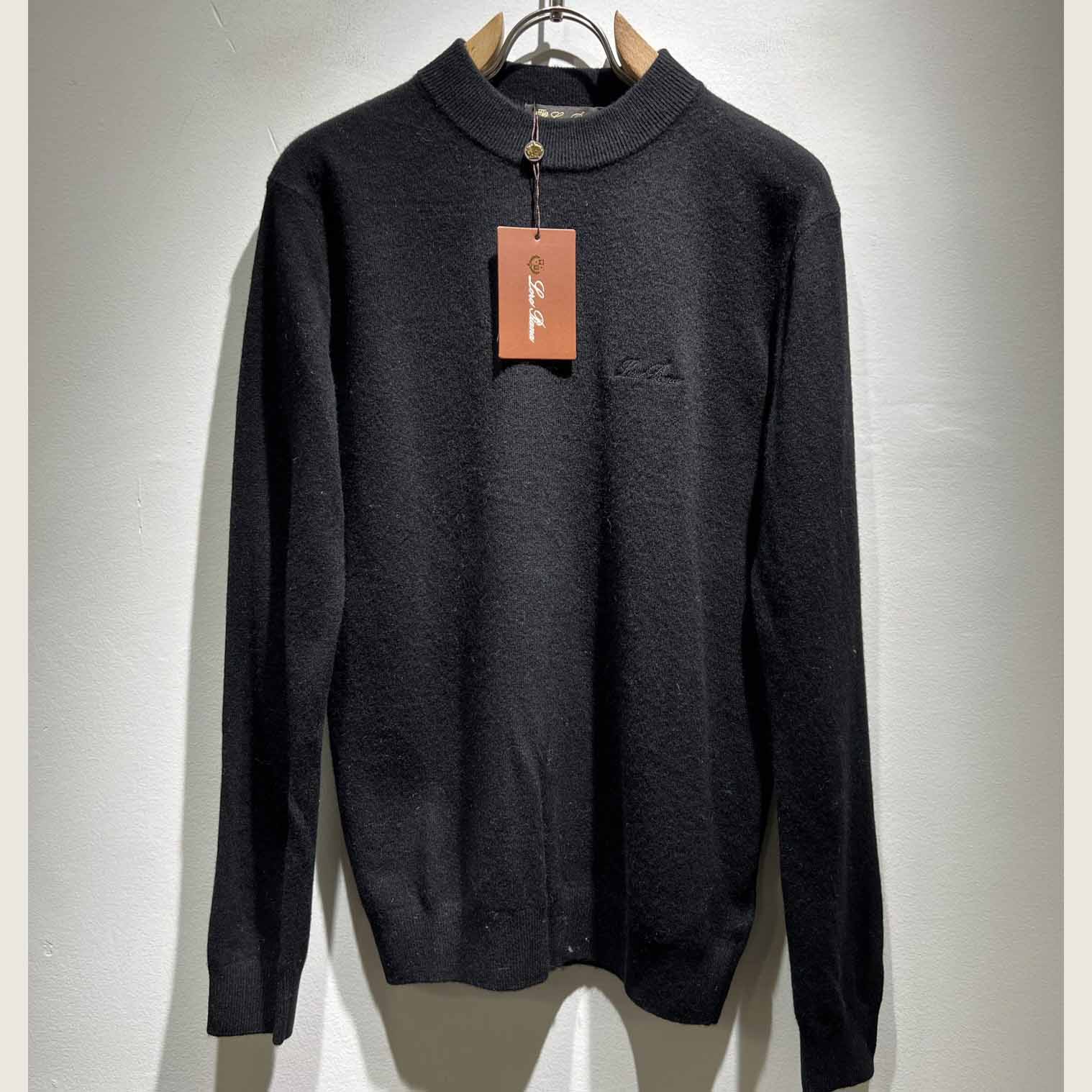 Loro Piana Classic Crewneck - FashionPlug