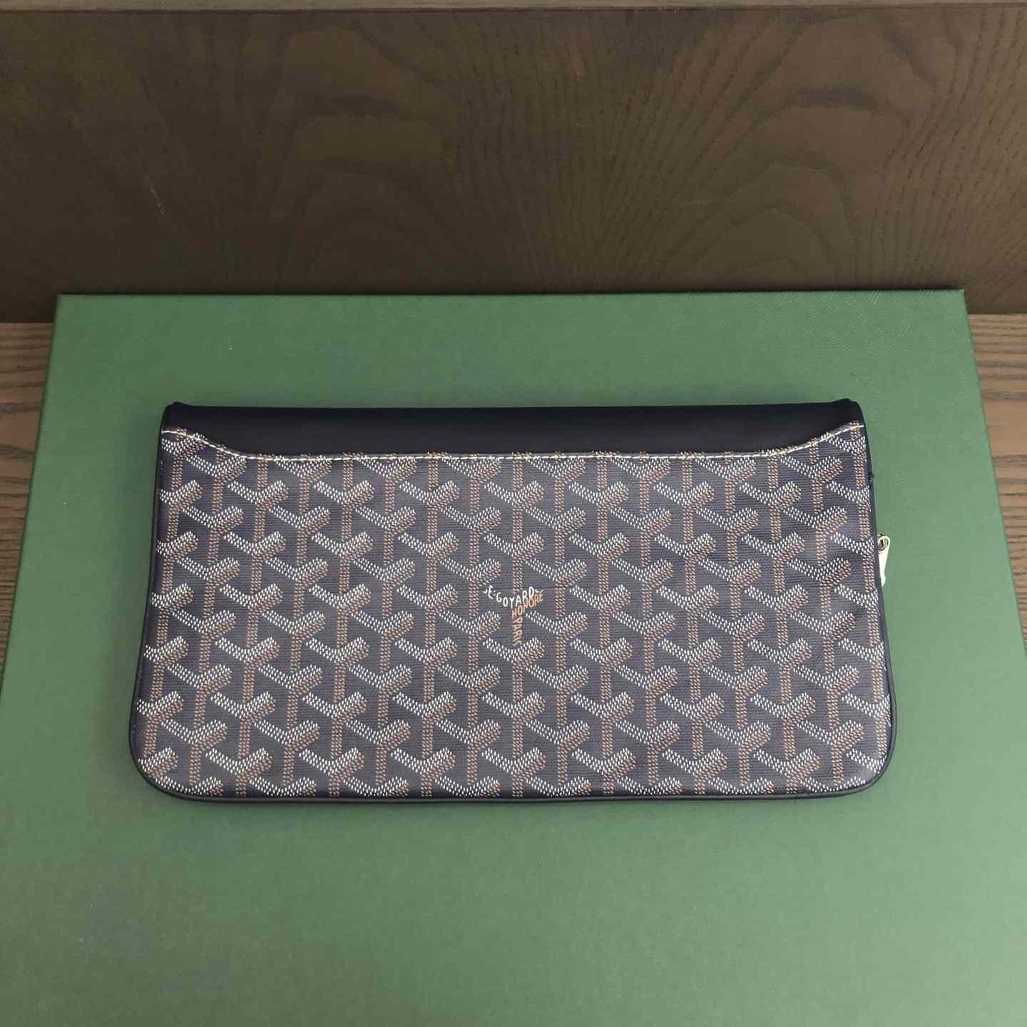 Goyard Sainte-Marie MM Clutch - FashionPlug