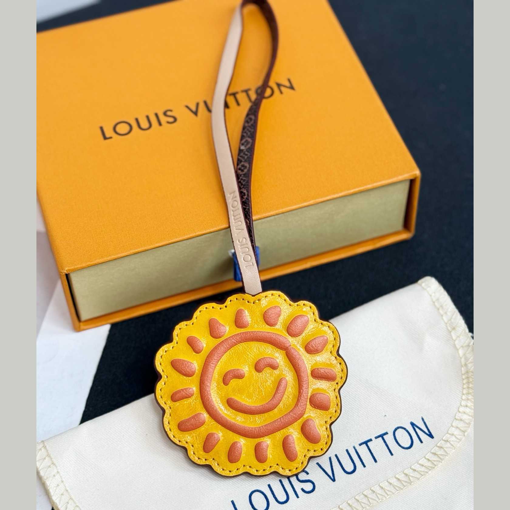 Louis Vuitton LV Sun Bag Charm   M02550 - FashionPlug