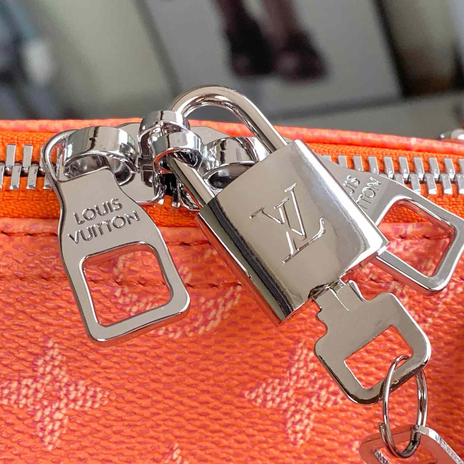 Louis Vuitton Keepall Bandoulière 50   M26865 - FashionPlug