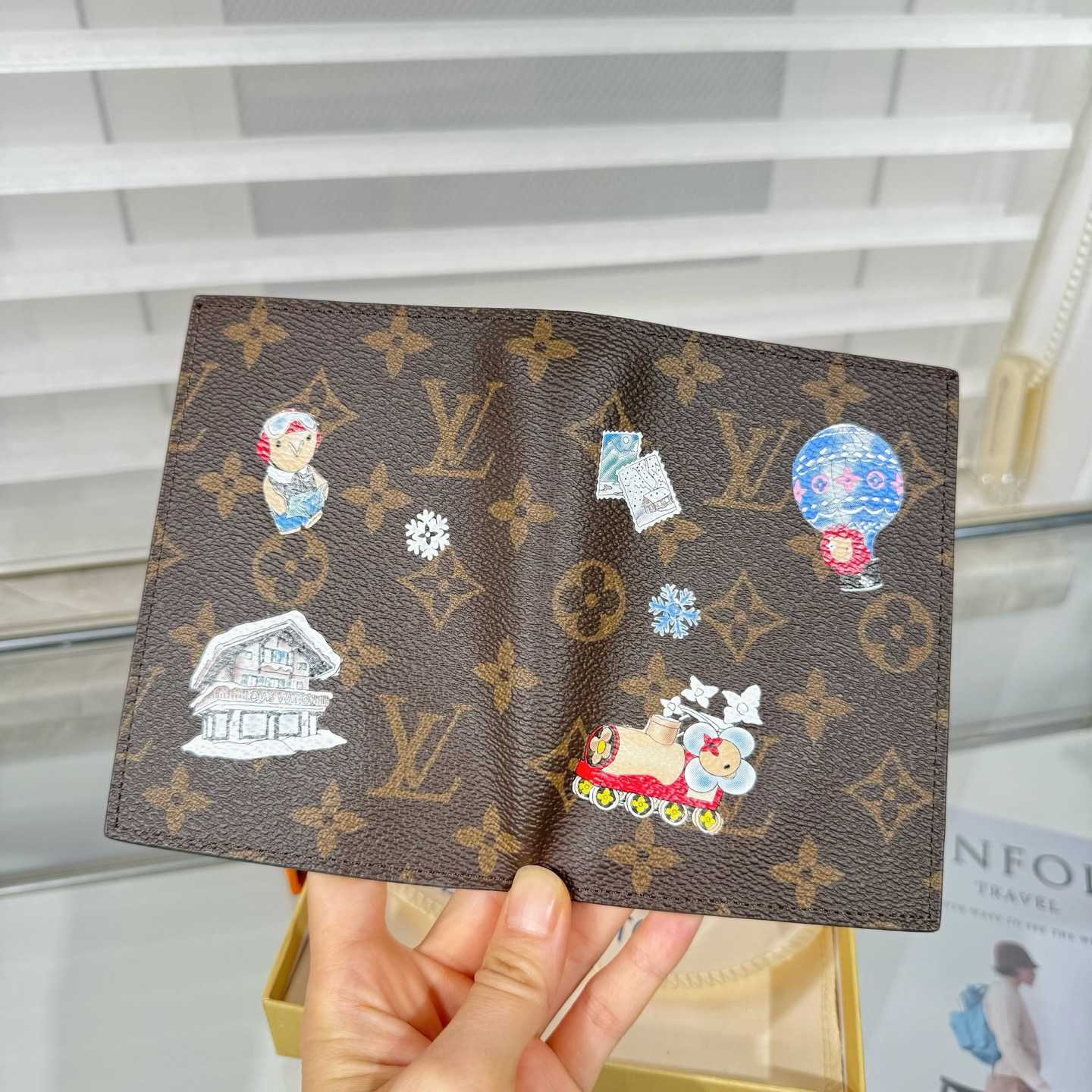 Louis Vuitton Passport Cover    - FashionPlug