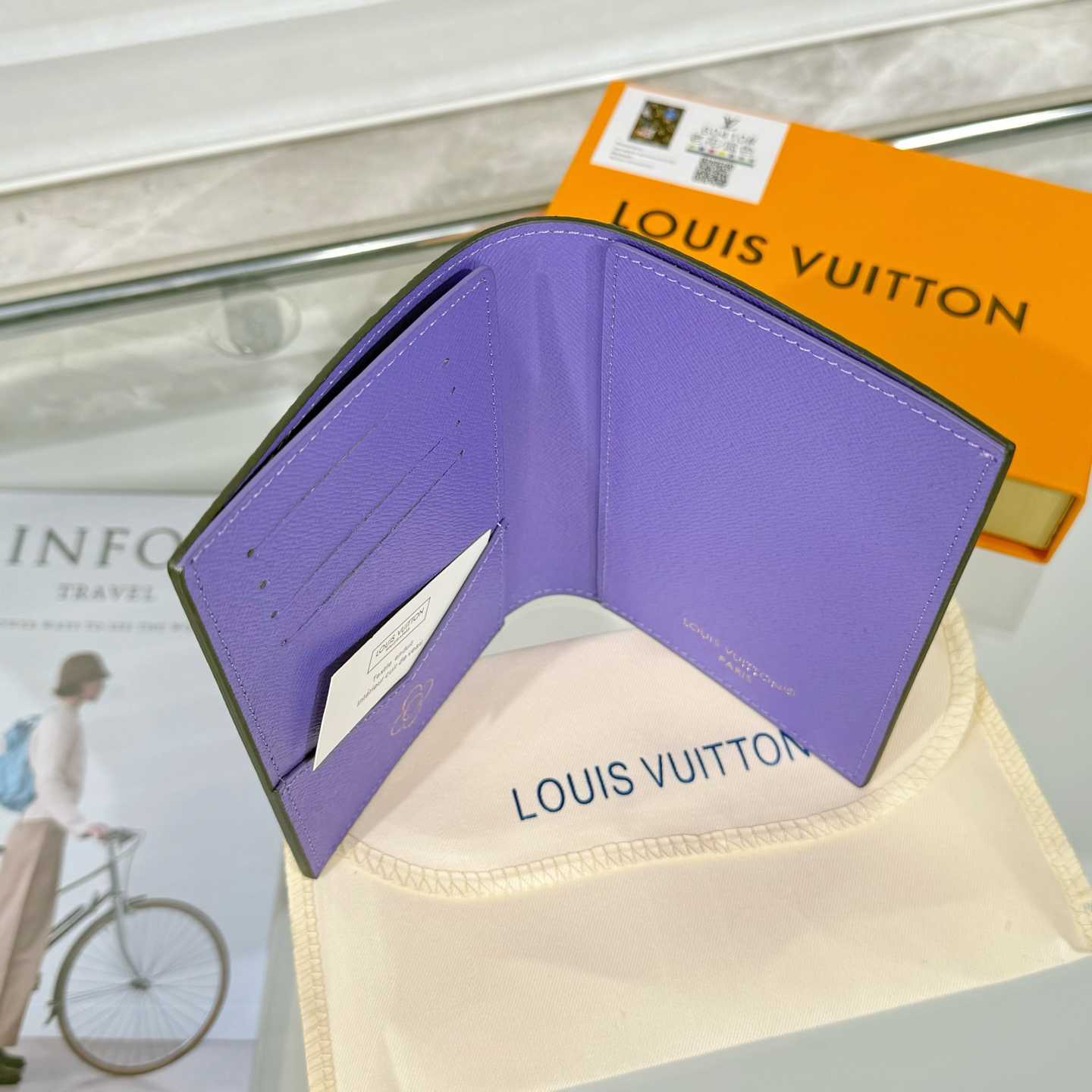 Louis Vuitton Passport Cover    - FashionPlug