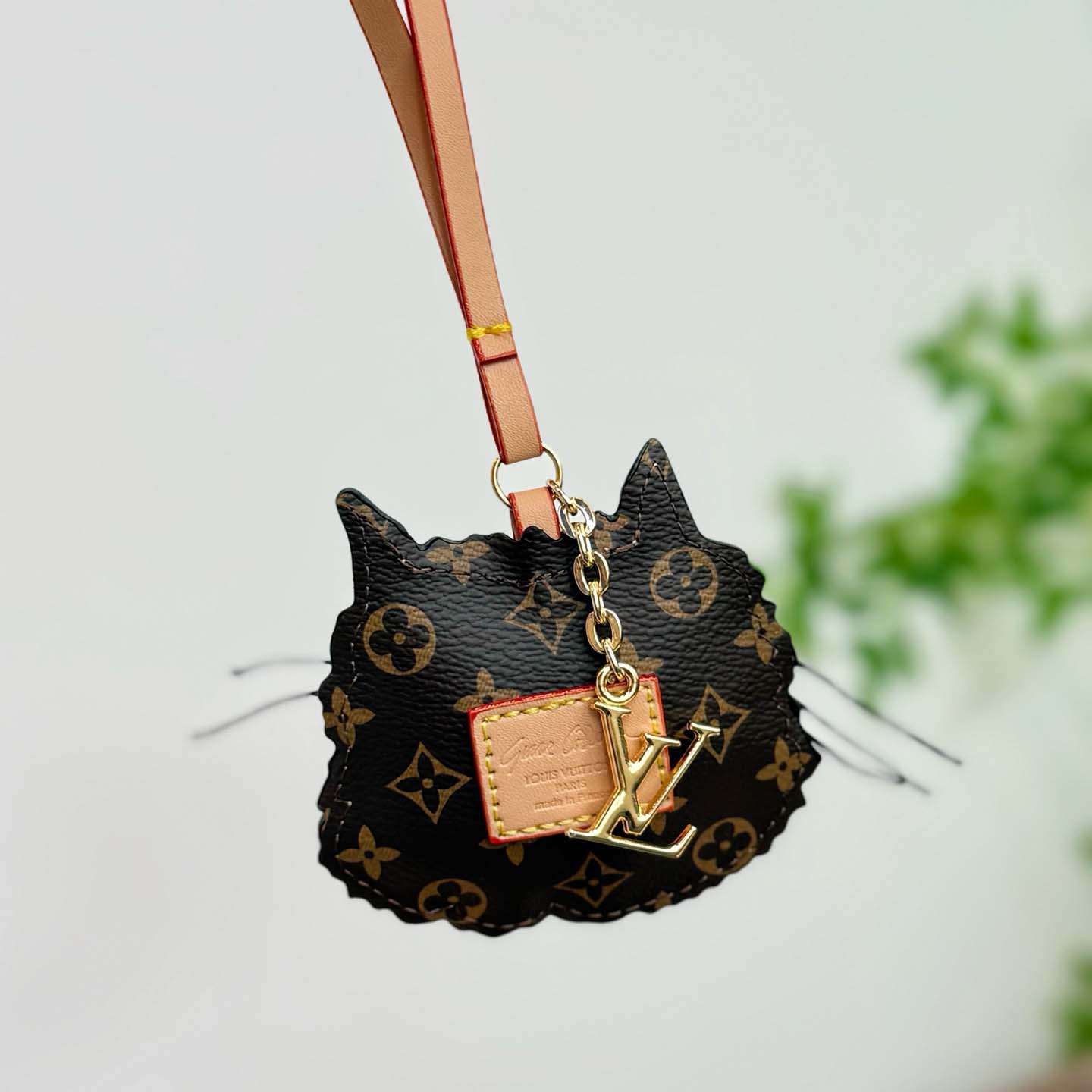 Louis Vuitton LV Cat Bag Charm   M02944   - FashionPlug
