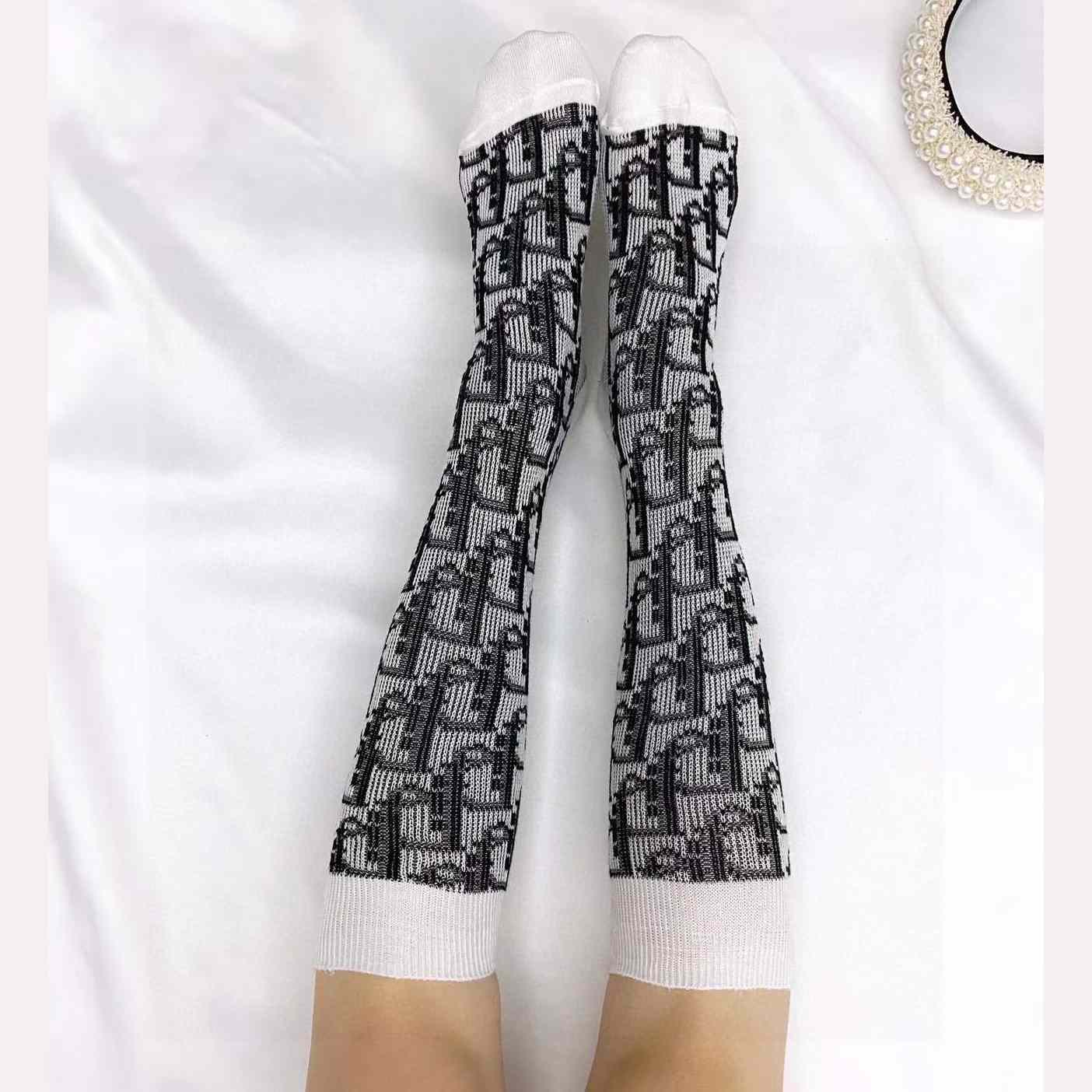 Dior Socks - FashionPlug