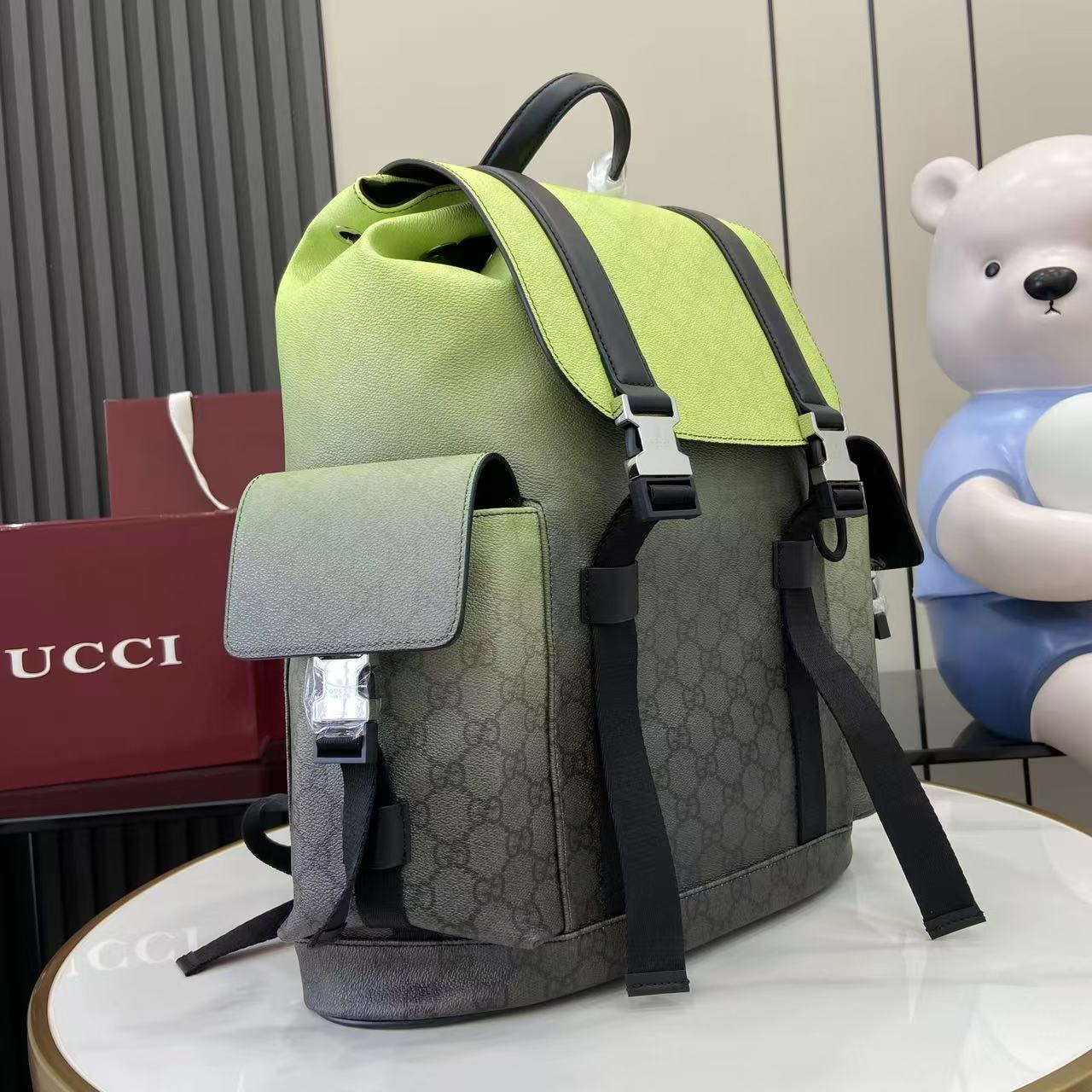 Gucci Chroma Large Backpack - FashionPlug