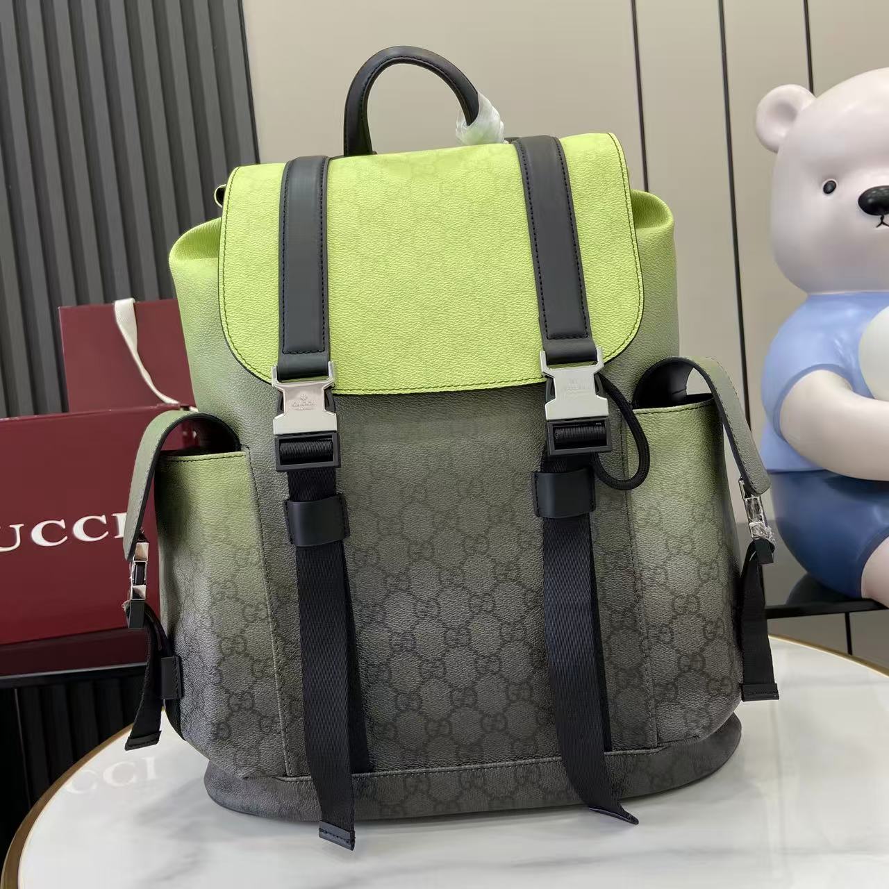Gucci Chroma Large Backpack - FashionPlug