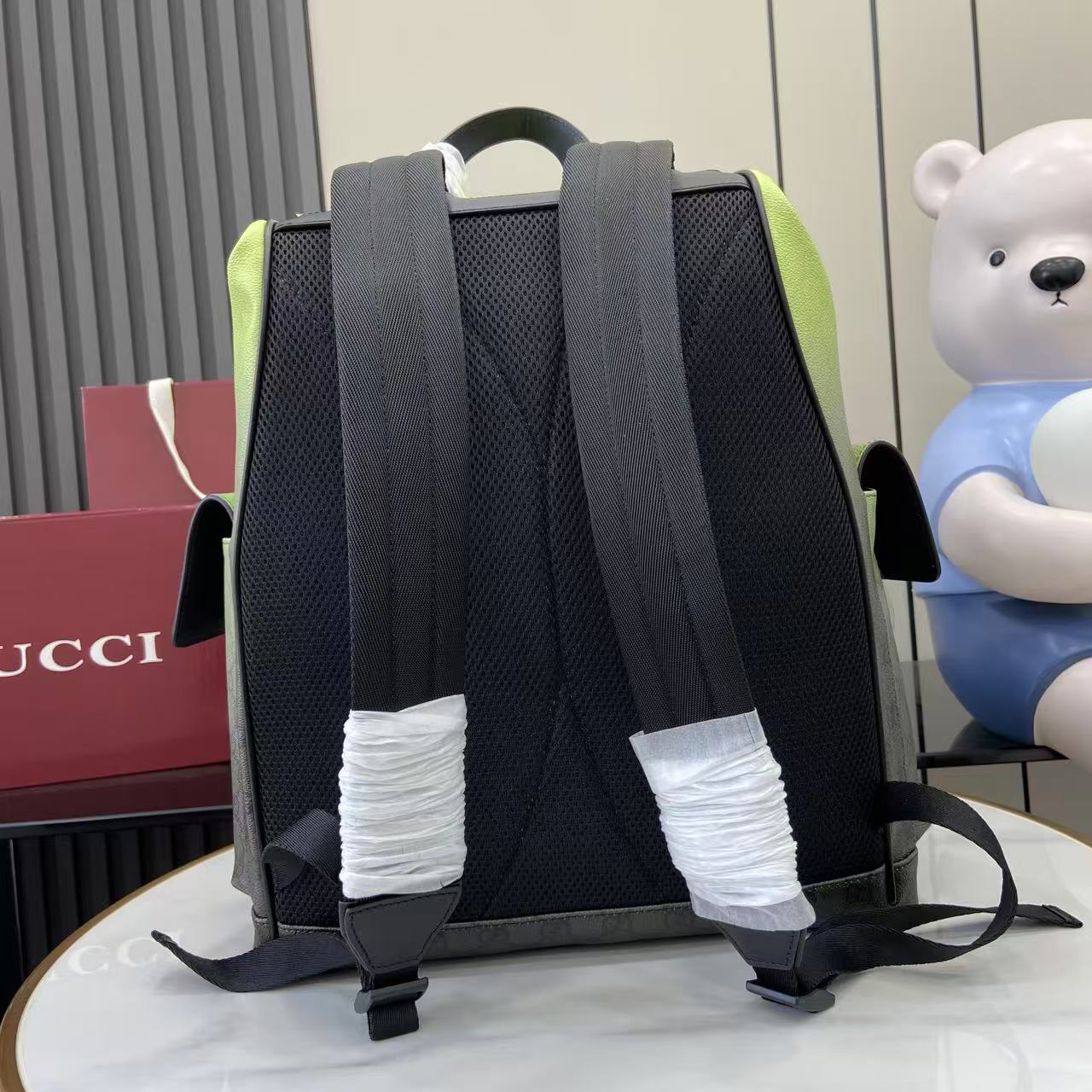 Gucci Chroma Large Backpack - FashionPlug