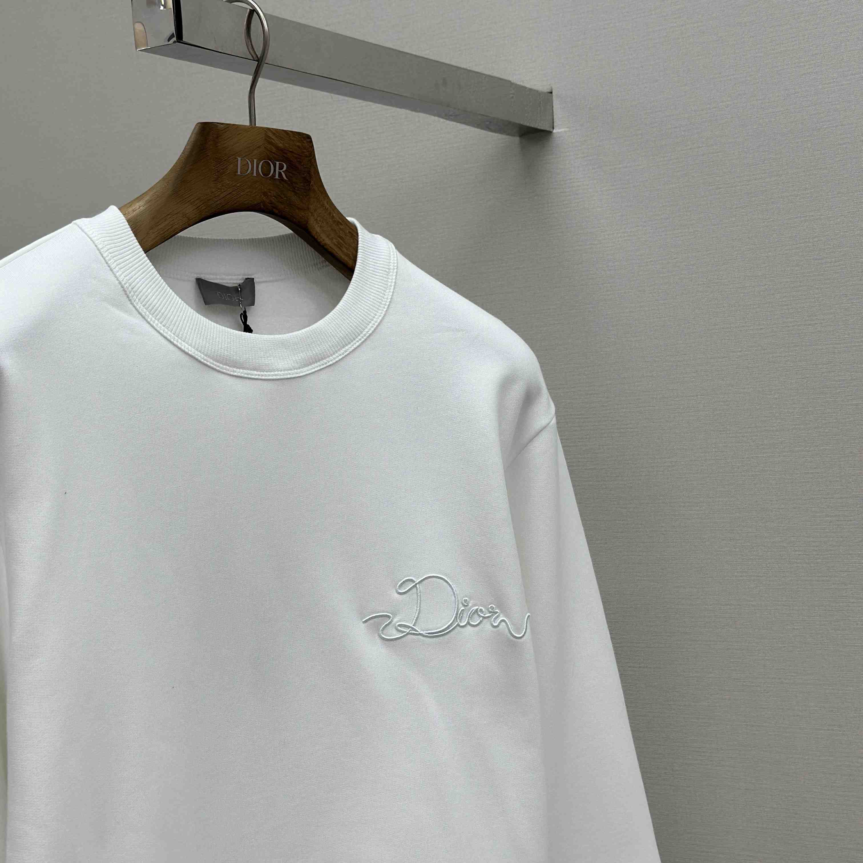 Dior Ribbon Sweatshirt - FashionPlug