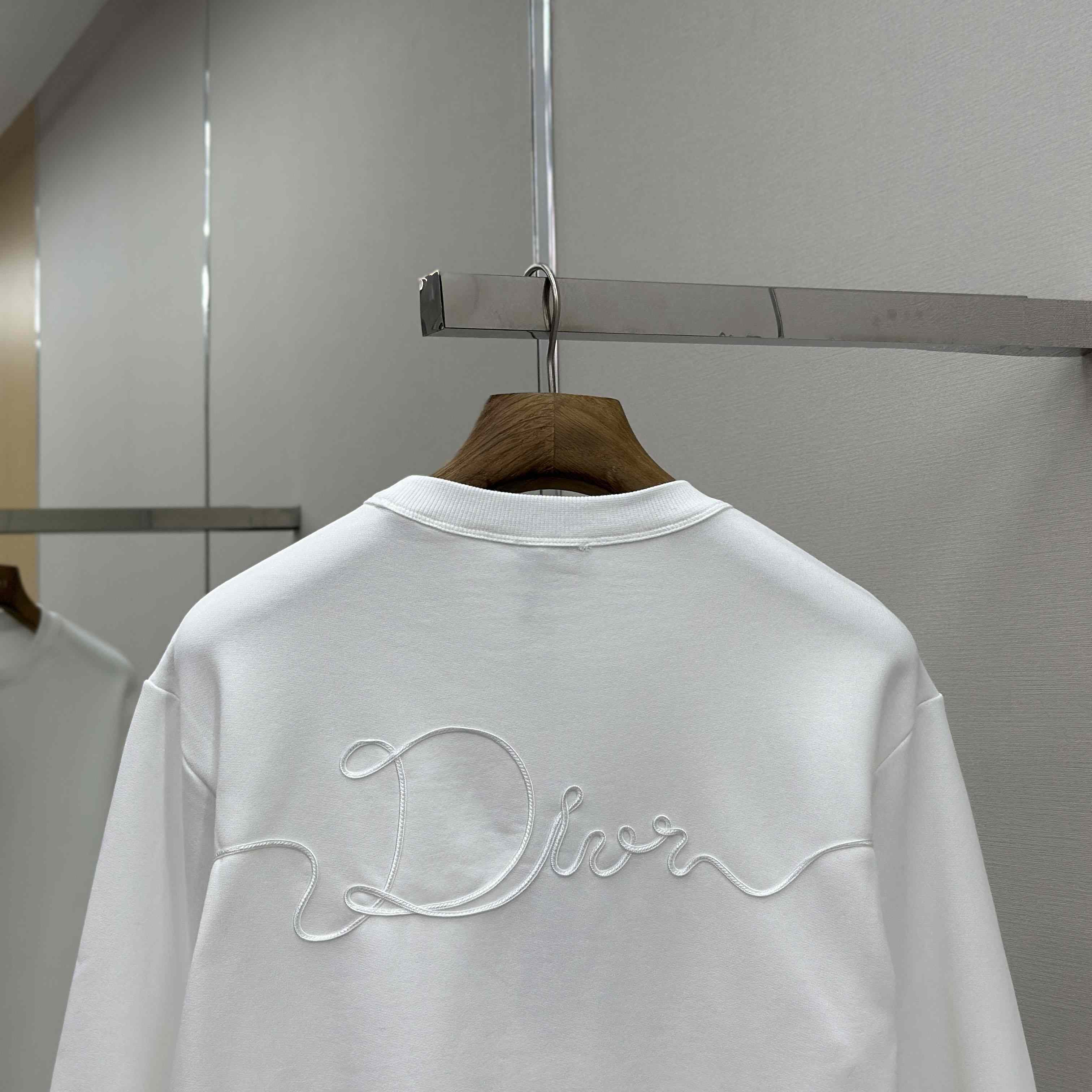Dior Ribbon Sweatshirt - FashionPlug