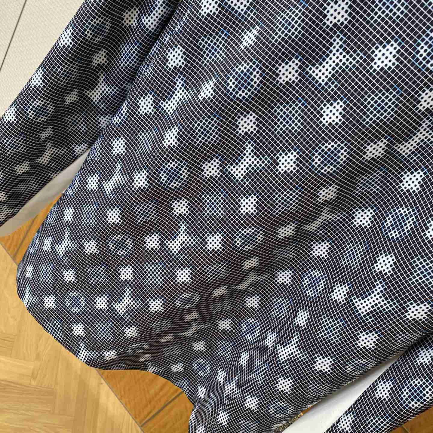 Louis Vuitton Monogram Technical Long-Sleeved T-Shirt   1AJCDC - FashionPlug