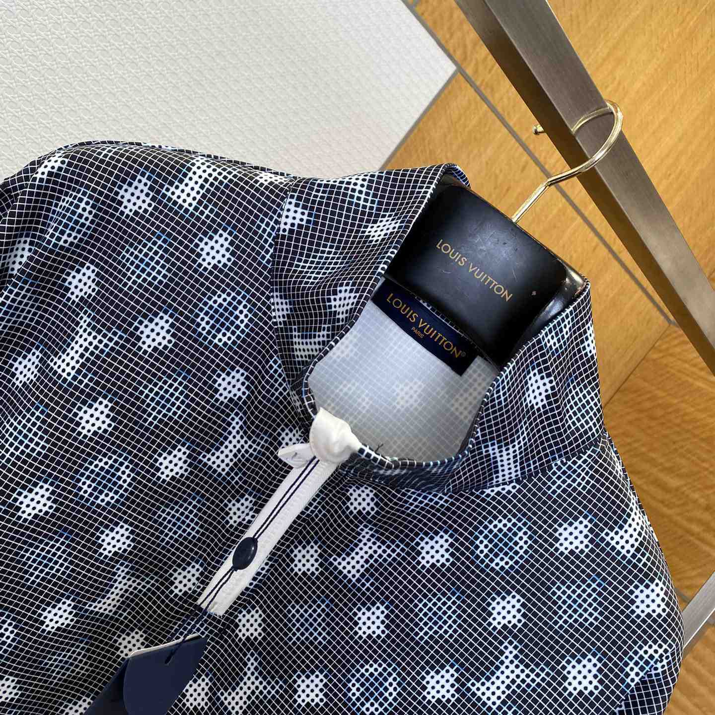 Louis Vuitton Monogram Technical Long-Sleeved T-Shirt   1AJCDC - FashionPlug