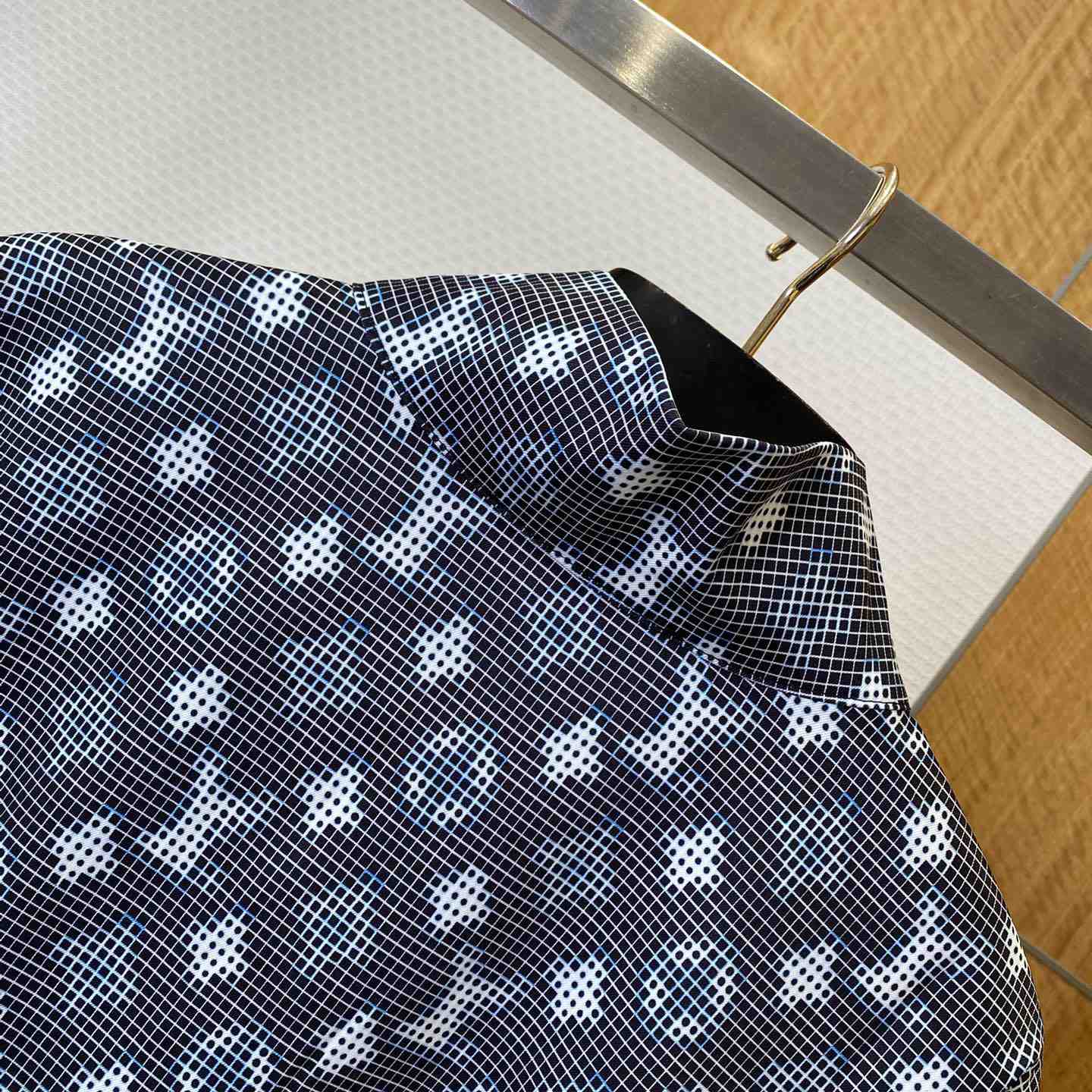 Louis Vuitton Monogram Technical Long-Sleeved T-Shirt   1AJCDC - FashionPlug