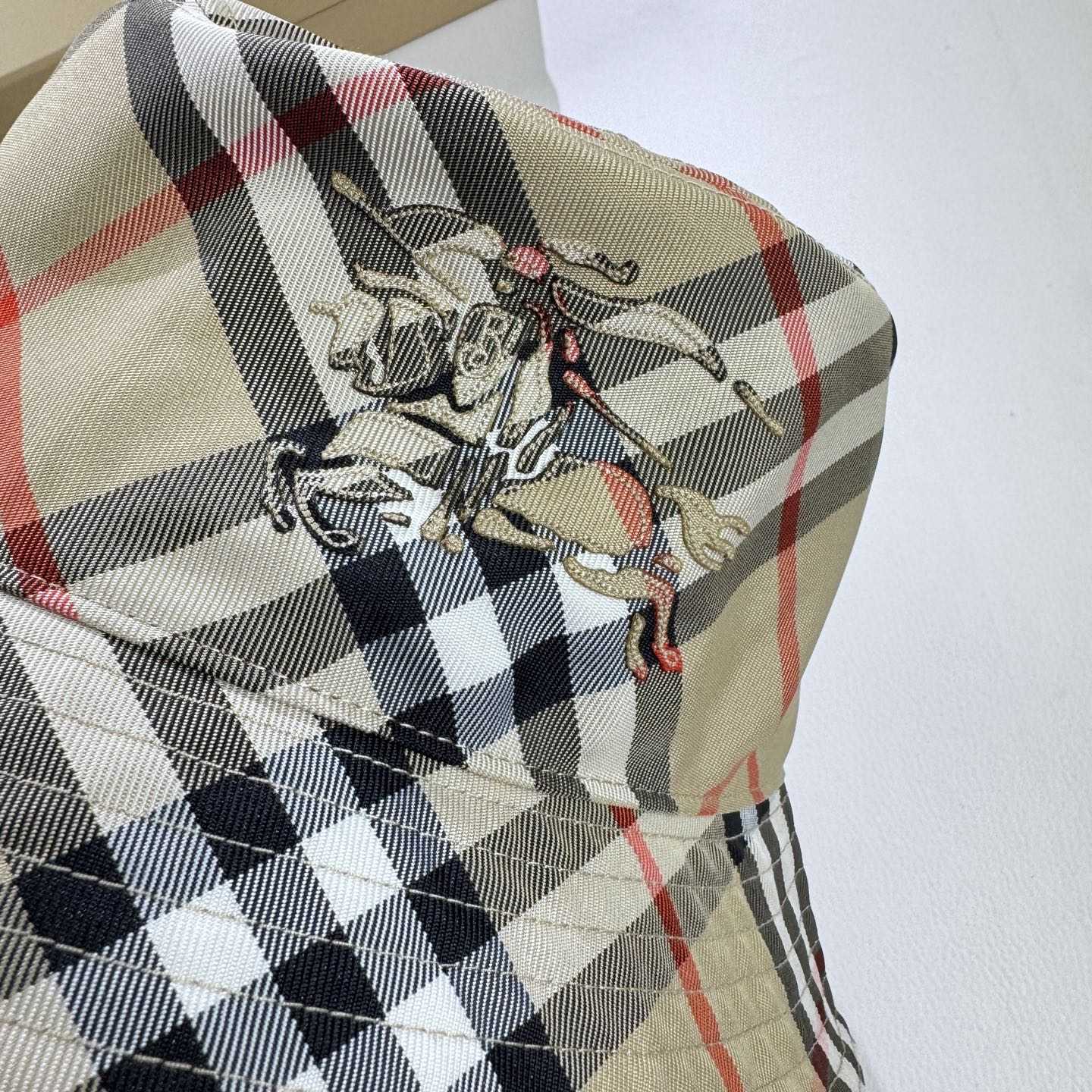 Burberry Bucket Hat - FashionPlug