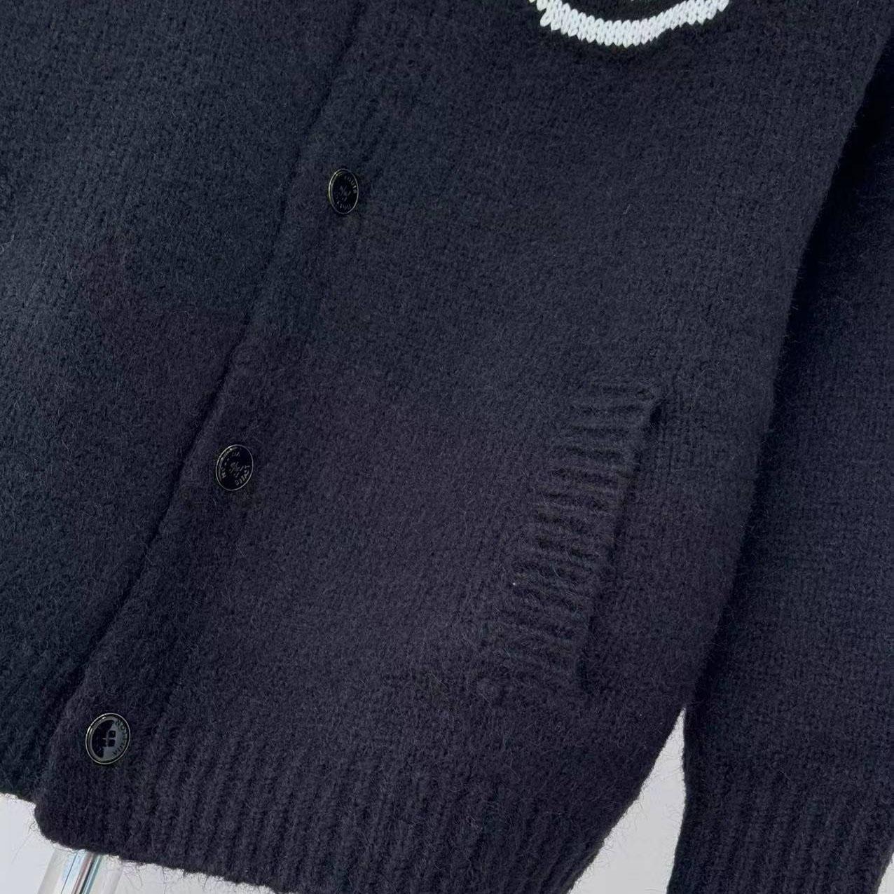 Louis Vuitton Chunky Intarsia Signature Cardigan   1AJBXP - FashionPlug