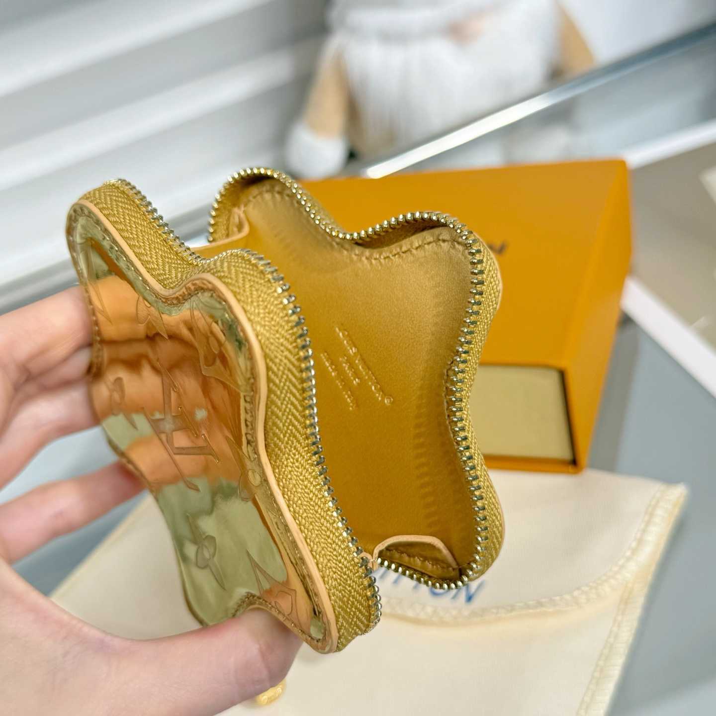 Louis Vuitton Spark Coin Purse Other Monogram Canvas - FashionPlug