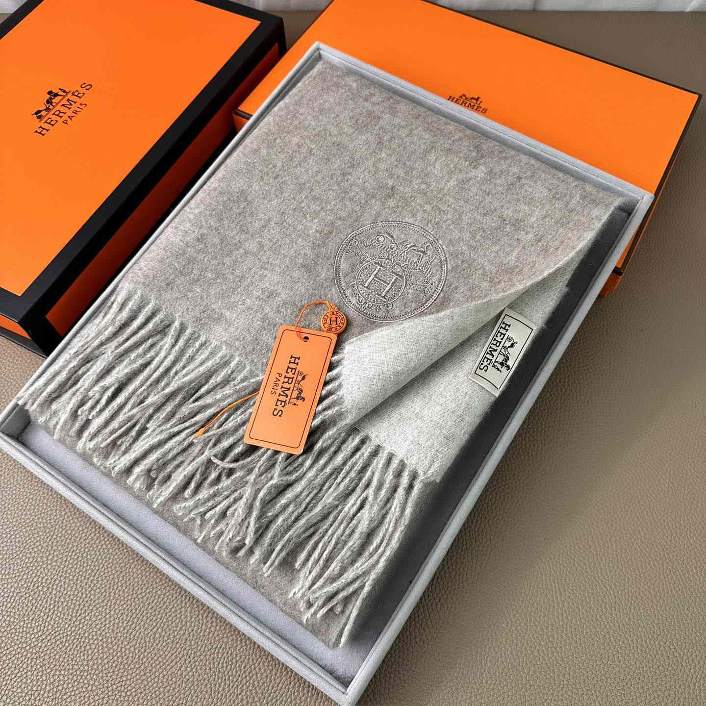 Hermès double-sided cashwool scarf - FashionPlug