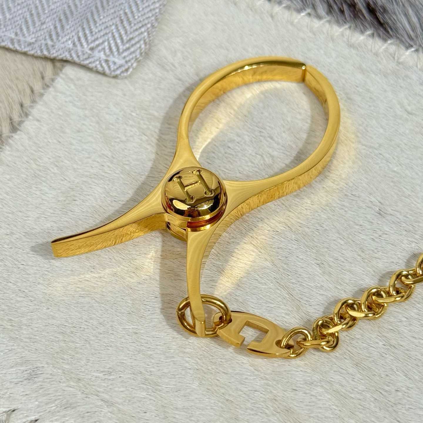 Hermès Filou Glove Clip - FashionPlug