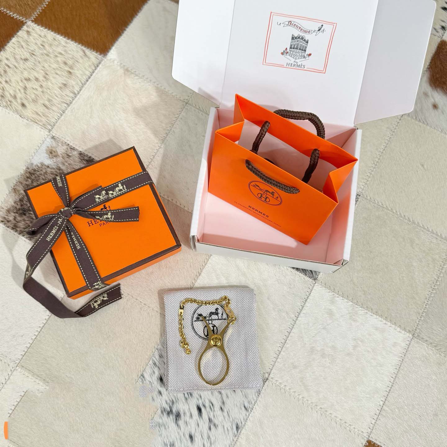 Hermès Filou Glove Clip - FashionPlug