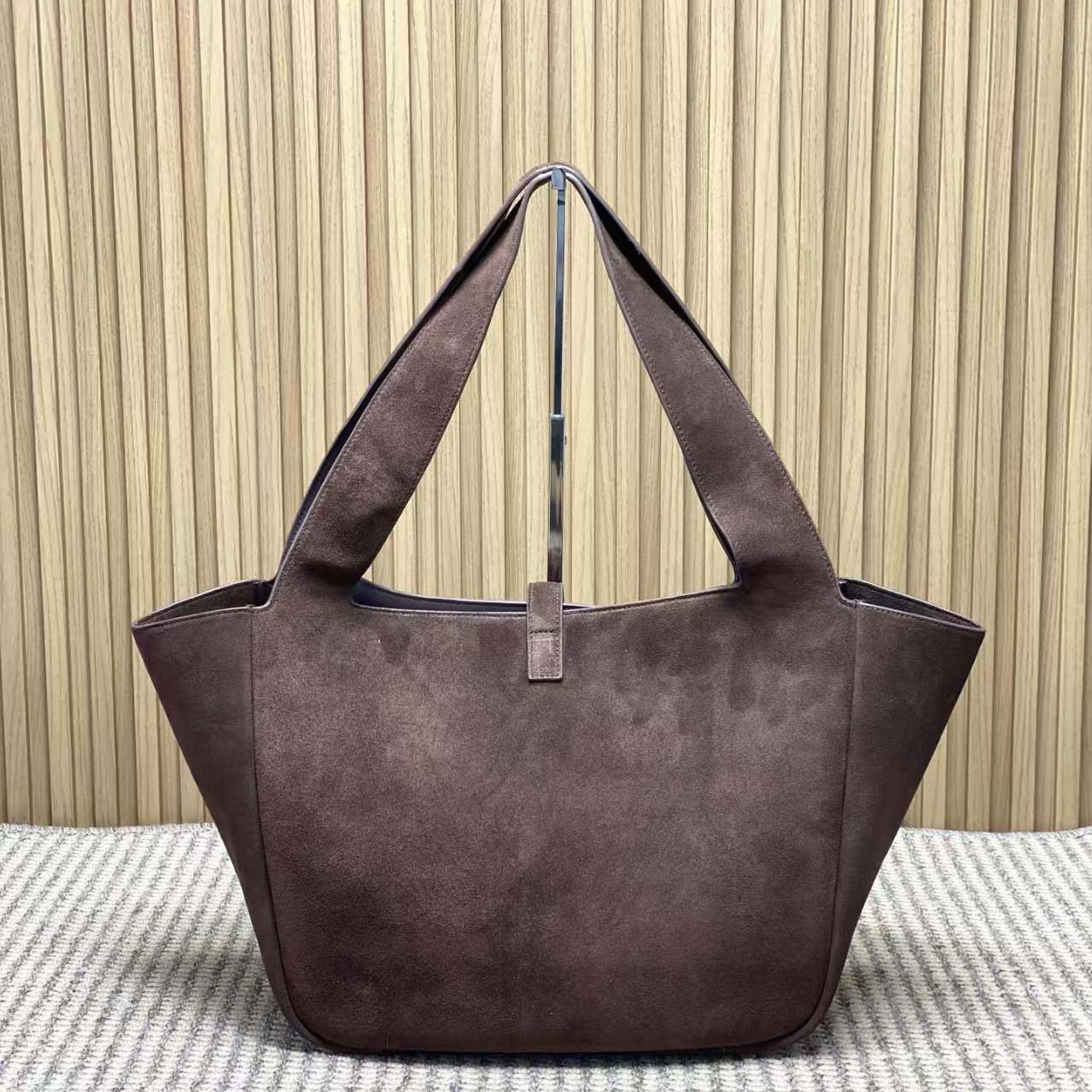 Saint Laurent LE 5 À 7 Bea In Suede - FashionPlug