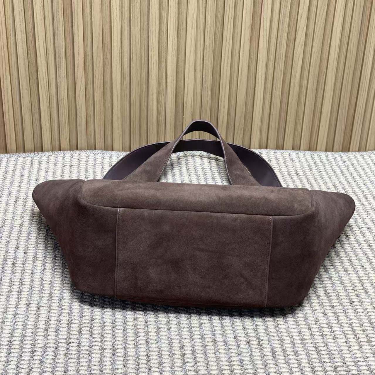 Saint Laurent LE 5 À 7 Bea In Suede - FashionPlug