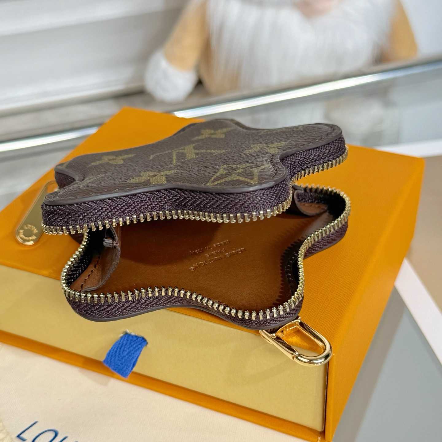 Louis Vuitton Spark Coin Purse Monogram Empreinte Leather  - FashionPlug