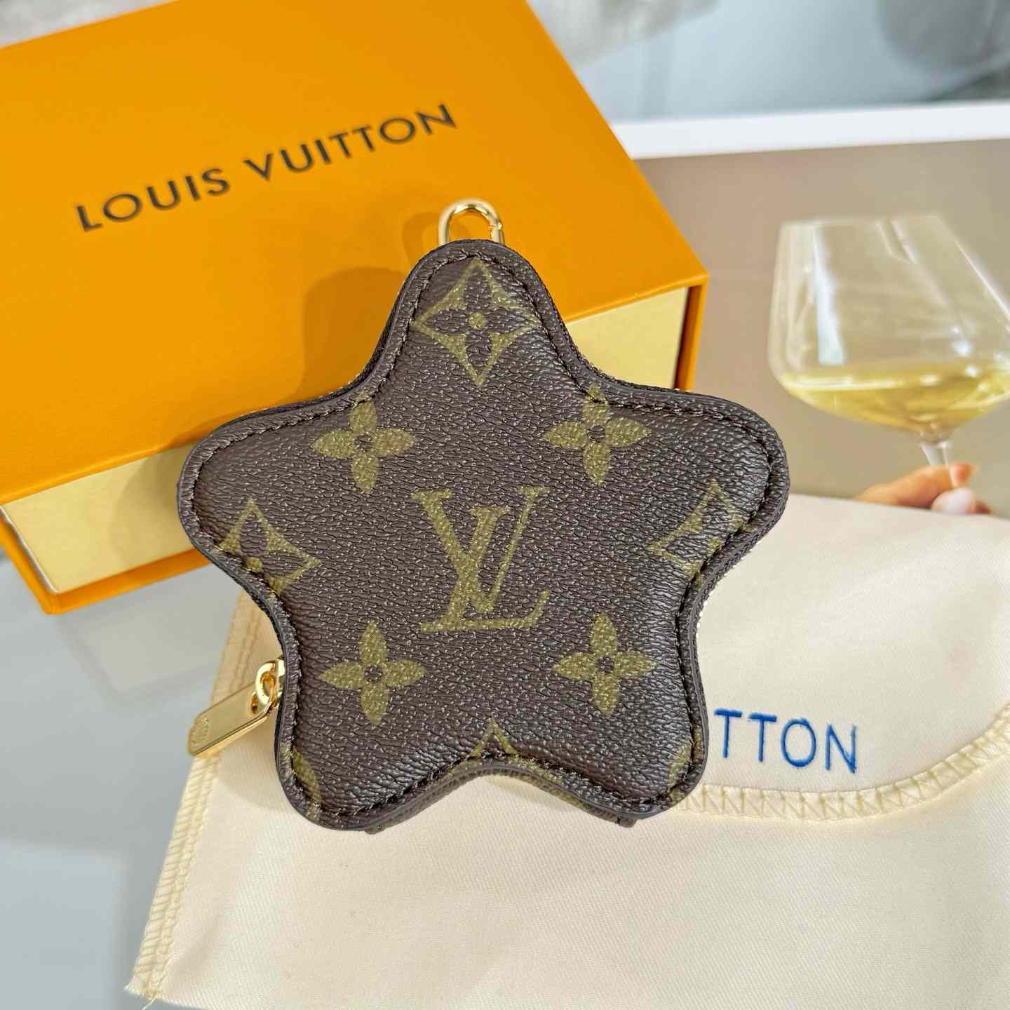 Louis Vuitton Spark Coin Purse Monogram Empreinte Leather  - FashionPlug
