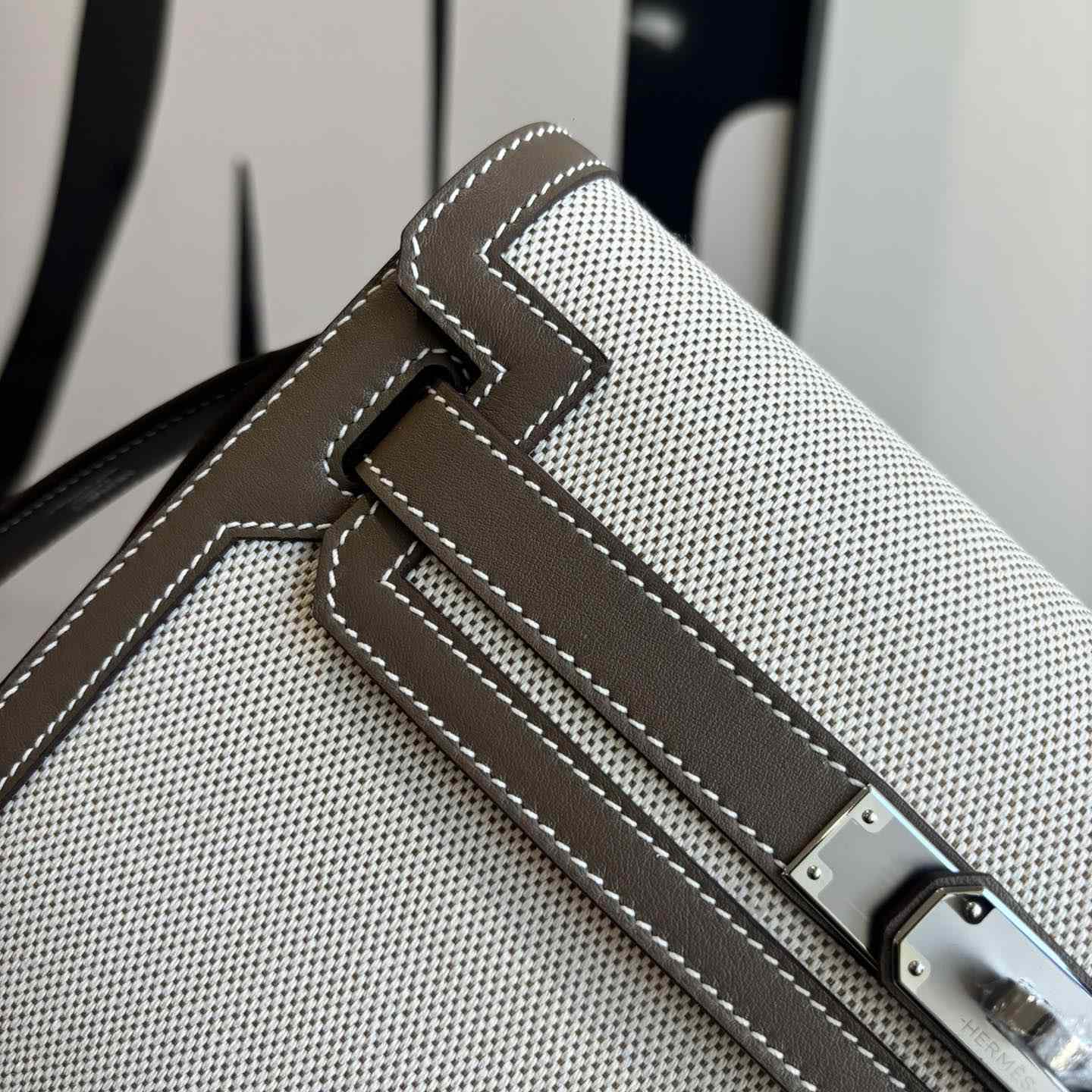 Hermes Kelly Depeches 25 Pouch - FashionPlug