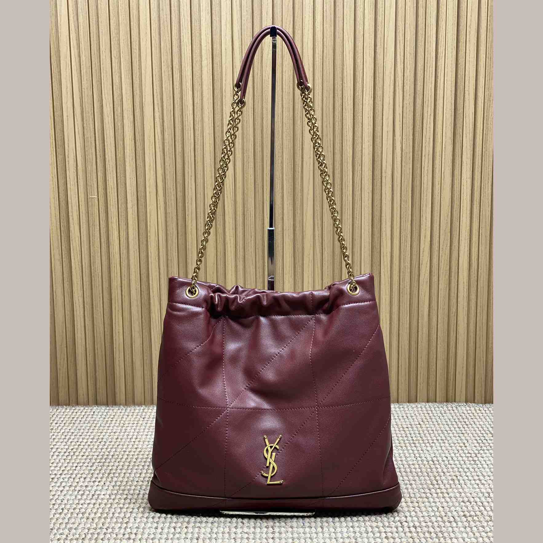 Saint Laurent Jamie Pochon In Lambskin - FashionPlug